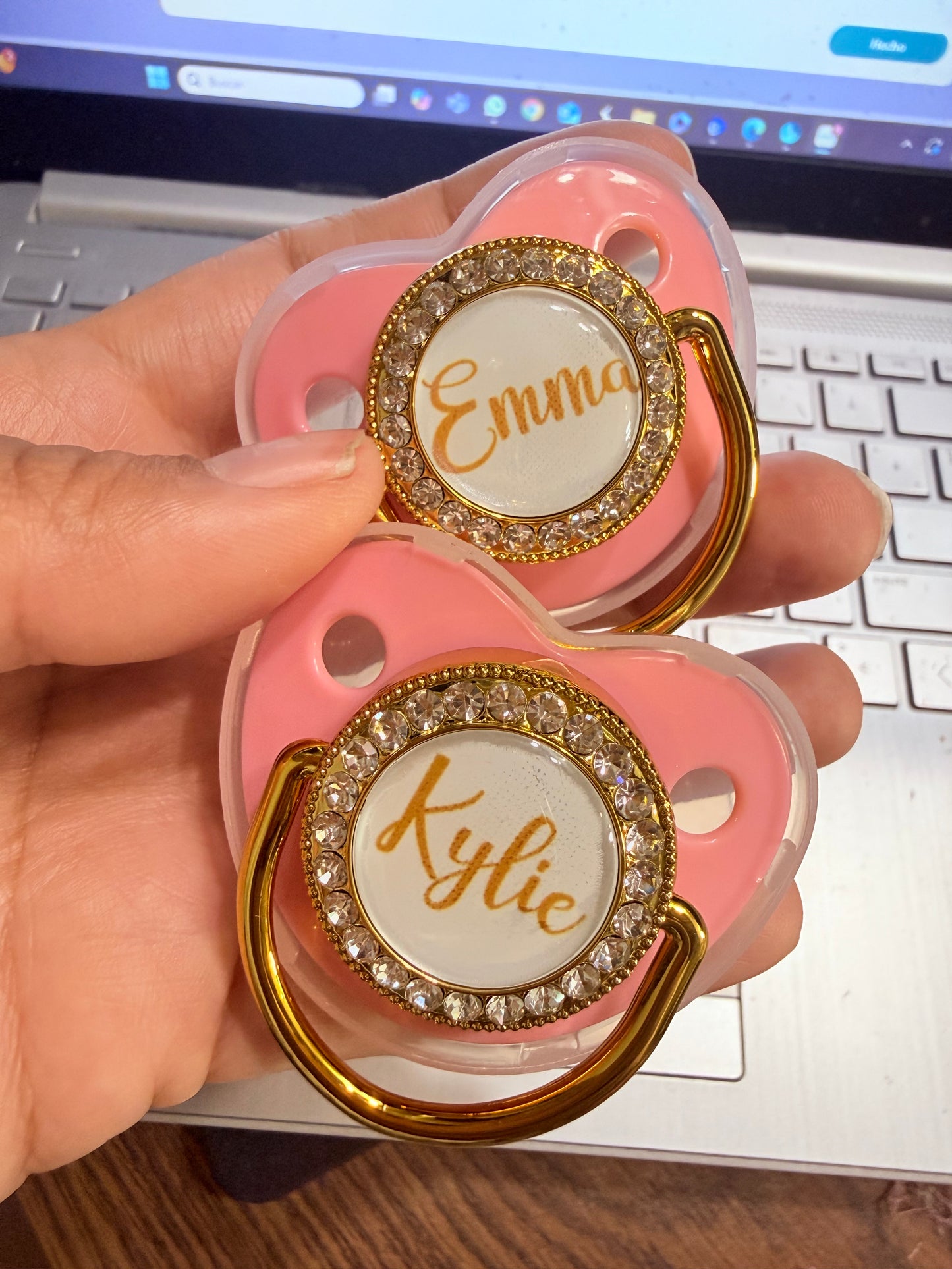 Chupete rosa personalizado