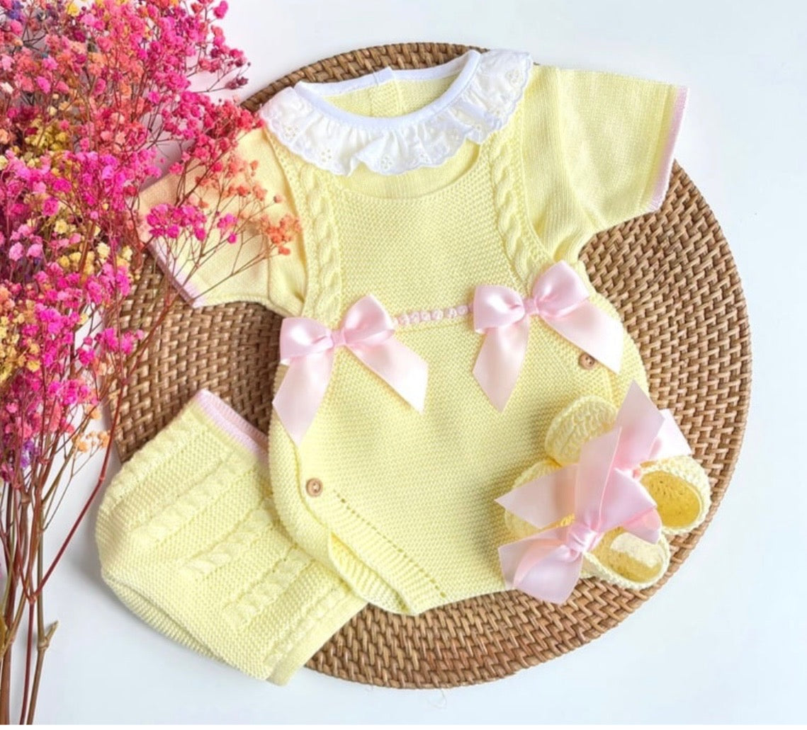 Yellow-pink short set