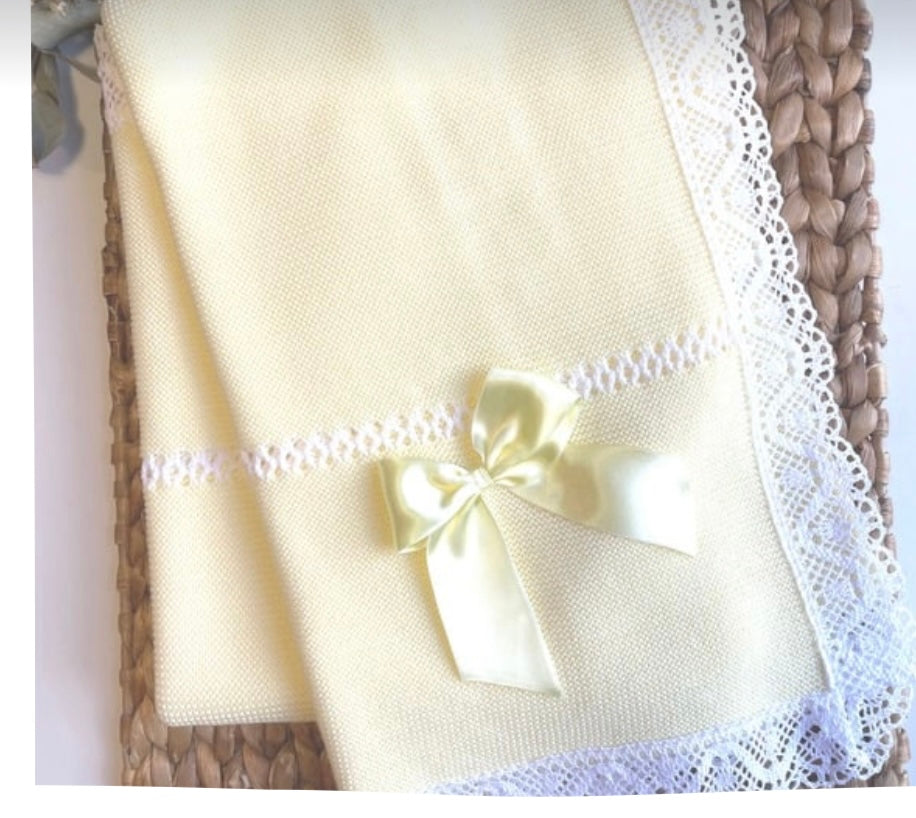 Ajuar de Nacimiento Deluxe Amarillo