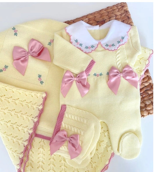 Set flores Amarillo Rosa viejo